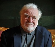 (FILE) HUNGARY SCIENCE CSIKSZENTMIHALYI OBIT