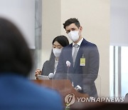 한국맥도날드 대표, 빵 유효기간 조작 관련 "책임 확인하겠다"(종합)