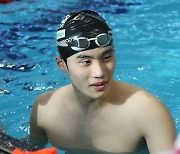 황선우, 개인혼영 100m 동메달..국제대회 첫 메달 획득