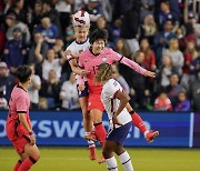 한국여자축구, 미국 홈 22연승 멈춰 세웠다