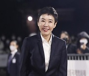 [포토]강수연, '미소가 예뻐'