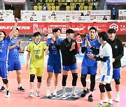 대한항공 상대 3-0 셧아웃 승리 삼성화재,'첫승이다' [사진]