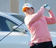 [포토]박인비 '연습하며 타깃을 본다'