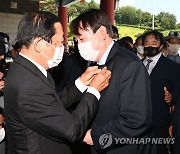 '전두환 발언 논란' 윤석열, 내달초 광주行..호남 달래기