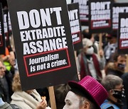 BRITAIN PROTEST JULIAN ASSANGE