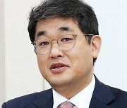 국민의힘 배준영 의원 "6개월 간 유류세 30% 인하해야"