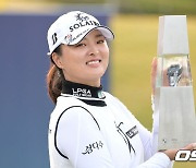 고진영, 'LPGA 투어 한국 선수 200번째 트로피 안고' [사진]