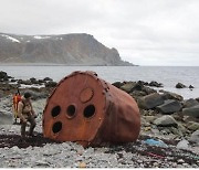 해수부-국립해양박물관, 26일부터 해양쓰레기 사진전 개최