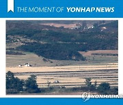 [모멘트] 추수하는 북한 주민들