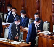 '사실상 패배' 日 자민당, '총선 전초전' 보궐선거서 1석 잃었다(종합)