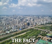 서울 아파트값 평균 12억 원..1년 새 2억 원 올랐다