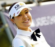 버디 성공 후 환한 미소를 짓는 전인지 [LPGA BMW 레이디스 챔피언십]