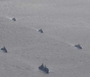 중·러 연합 함대 일본 포위 훈련..미·일 중국 봉쇄에 맞불