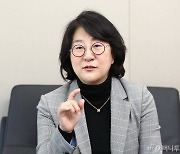 "전 세계 한국어 전문가 키워내 '세종학당' 현지화가 목표"