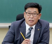 "5년치 공문 달라" 도의원 요구에 충남지역 학교 '발칵'