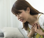 [앎으로 이기는 암 2] 가슴 통증 생기면, 유방암일까?