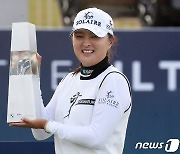 세계 1위 탈환..'후반기 상승세' 고진영, LPGA 타이틀 싹쓸이 도전