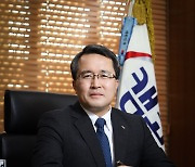 임기 1년 남기고 문성유 캠코 사장 29일 퇴임