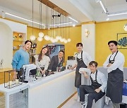 '차인표♥' 신애라, '시고르경양식' 홍보 "남편이 프랑스 요리를?"[똑똑SNS]