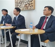 김정태 서울시의회 운영위원장 "정책지원관 제도 도입해야"