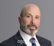 [단독]처브그룹 CEO "라이나생명 브랜드 유지한다"