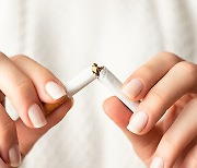 45세 전에 담배를 꼭 끊어야 하는 이유 (연구)
