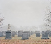 마롱197 아트스쾃 "사진작가 이재윤 개인전 '.., 다녀가다(.. was here)' 개최"