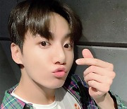 "My baby Jungkookie" 방탄소년단 정국 '전정국'으로 아들 이름 지은 아르헨티나 산모 화제