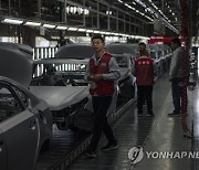 CHINA AUTOMOTIVE FACTORY ECONOMY