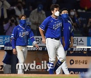 [MD포토] 갈 길 바쁜 삼성 '충격적인 패배야'