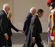 APTOPIX Vatican Pope G20 Biden