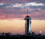 [Photo News] SpaceX preparing for Halloween launch of Crew-3