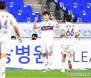 [포토] '동점이다' 동점골을 득점하고 기뻐하는 수원FC 양동현