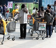 '쓱데이 등 행사로 소비심리 살아나나'