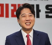 "사실상 그가 野 경선 승리자"..이준석 리스크 쑥 들어갔다