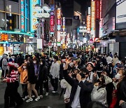 日 코로나 하루 신규 확진자 100명 아래로.. 치료약 임상시험도 해외서 한다