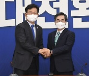 김동연 "이재명에 '1대1 토론' 제안..대선 완주할 것"