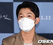 질문 경청하는 이승훈 [사진]