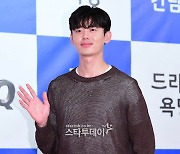 이진호 "'갑질 논란' 이지훈, 바지 벗고 소동..스태프들 경악"