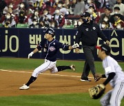 가을 곰은 노련했다..86.7% 확률 잡은 두산