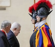 Vatican Pope Abbas