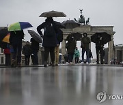 '위드 코로나' 독일 신규 확진 3만4천명..역대 최다