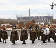 POLAND FASHION MILITARY UNIFORMS