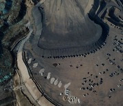 전력난에..세계 최대 탄소 배출국 中, 일일 석탄 생산량 연간 최고치