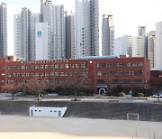 단대부고 학생 5명 확진..학교·학원가 방역비상