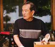 '학교 2021' 박인환·김요한 스틸컷 공개..가족 같은 케미에 기대감 UP