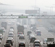 '한국만 3%' 매연저감용 촉매 관세에 車 업계 삼중고.. '탄소중립 정책 역행' 지적