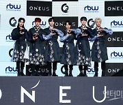 원어스(ONEUS) '오리엔탈리즘돌' [EM포토]