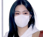 있지(ITZY) 류진 '오늘도 잘생쁨' [EM포토]