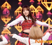 라잇썸 유정 '신나 보이는 표정'[포토엔HD]